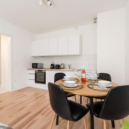 Brand New Modern Apartment-2 Rooms-Balcony-Garage Budapest Exterior foto